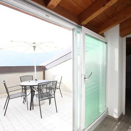 Attic With Pool Appartement Nesso