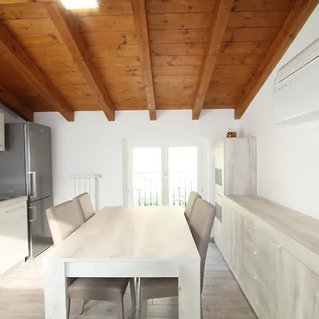Attic With Pool Appartement Nesso