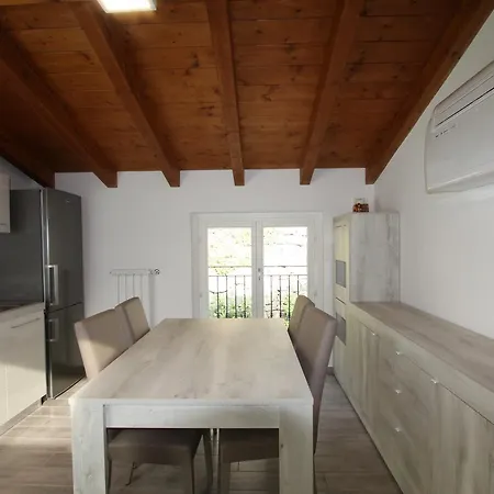 Attic With Pool Appartement Nesso